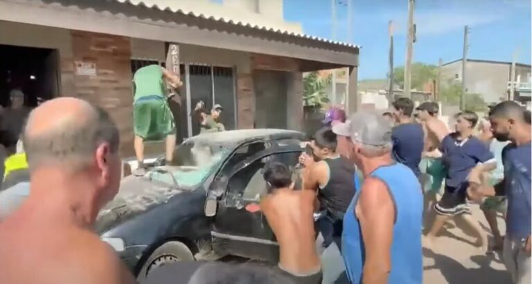 Homem acusado de estupro e sequestro de menina de 9 anos é linchado por multidão em Tramandaí