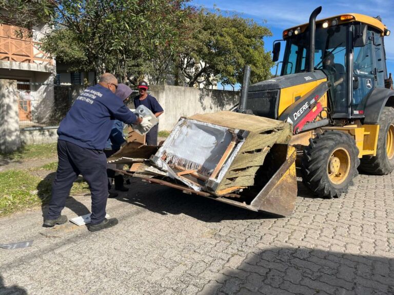 Prefeitura inicia programa Coleta Programada com foco em entulhos e materiais de grande volume