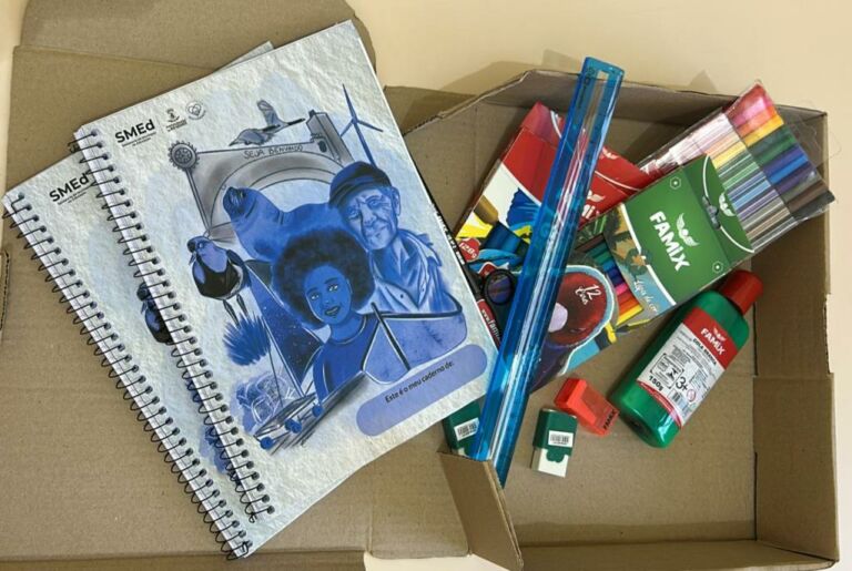 Prefeitura inicia entrega de kits escolares para mais de 16 mil alunos da rede municipal