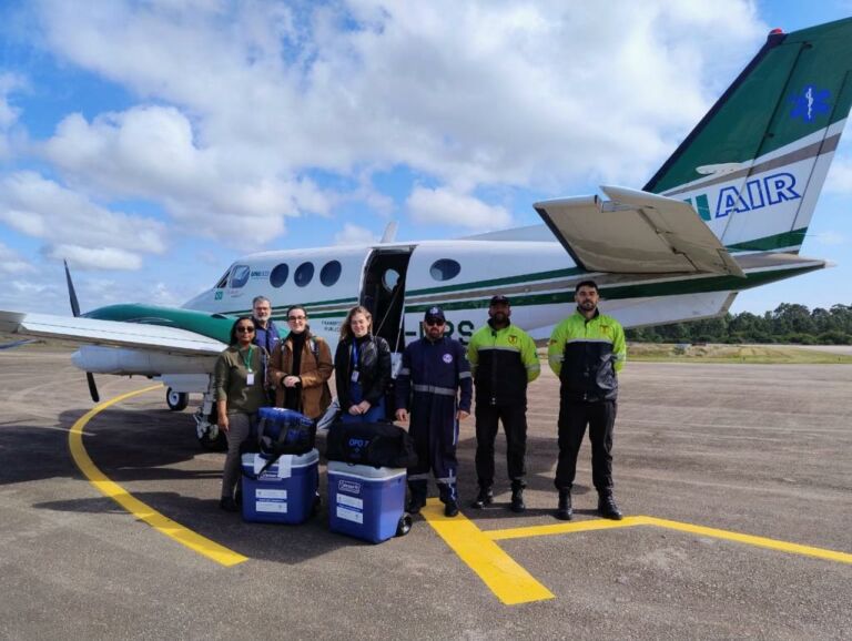 Agentes de trânsito escoltam ambulância em transporte de órgãos e salvam cinco vidas