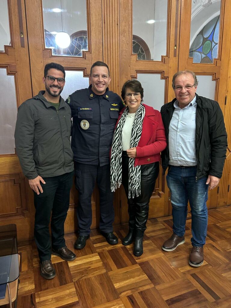 Prefeita anuncia cursos gratuitos da Marinha para pescadores da região