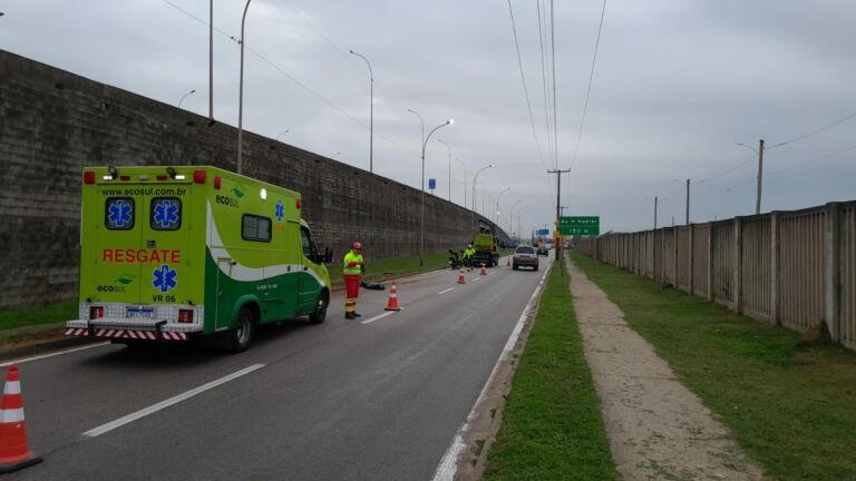 Motociclista morre em acidente na BR-116, em Pelotas