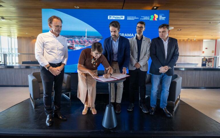 Estado, Prefeitura e Portos RS firmam acordo para investir R$ 130 milhões no Distrito Industrial do Rio Grande