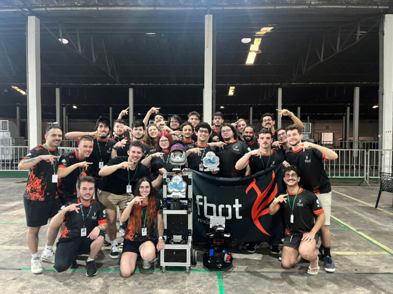 Após títulos nacionais, equipe de robótica da Furg inicia preparação e busca recursos para o campeonato mundial, na Coreia do Sul