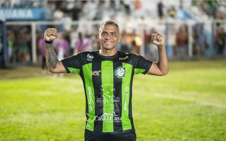 Farroupilha negocia a contratação do atacante Walter para disputa da Copa FGF