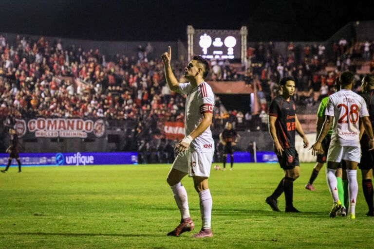 Inter bate o Brasil e conquista o tricampeonato da Recopa Gaúcha