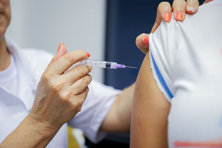 Vacinações contra a Influenza são retomadas nesta terça-feira em São José do Norte