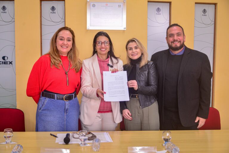 FURG e Prefeitura de São Lourenço do Sul assinam protocolo de intenções para intensificar ações de prevenção de eventos extremos
