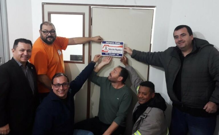 Grupos de voluntários passam a ter espaço físico na sede da Defesa Civil do Rio Grande