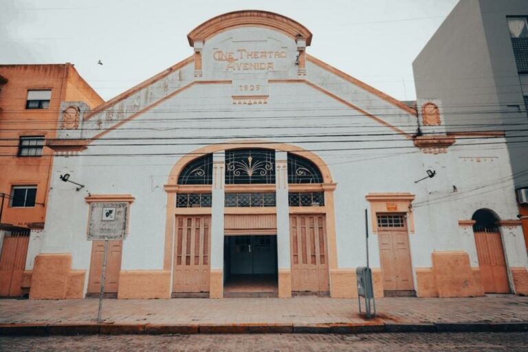 Teatro Municipal de Rio Grande retoma atividades após obras de recuperação