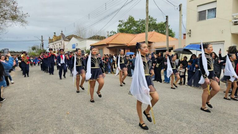 Semana da Pátria começa no Povo Novo com desfile marcado por tradição, música e identidade local
